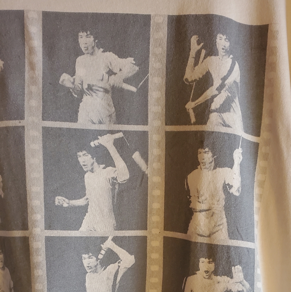 Rare Bruce Lee film strip shirt - Picture 2 of 6